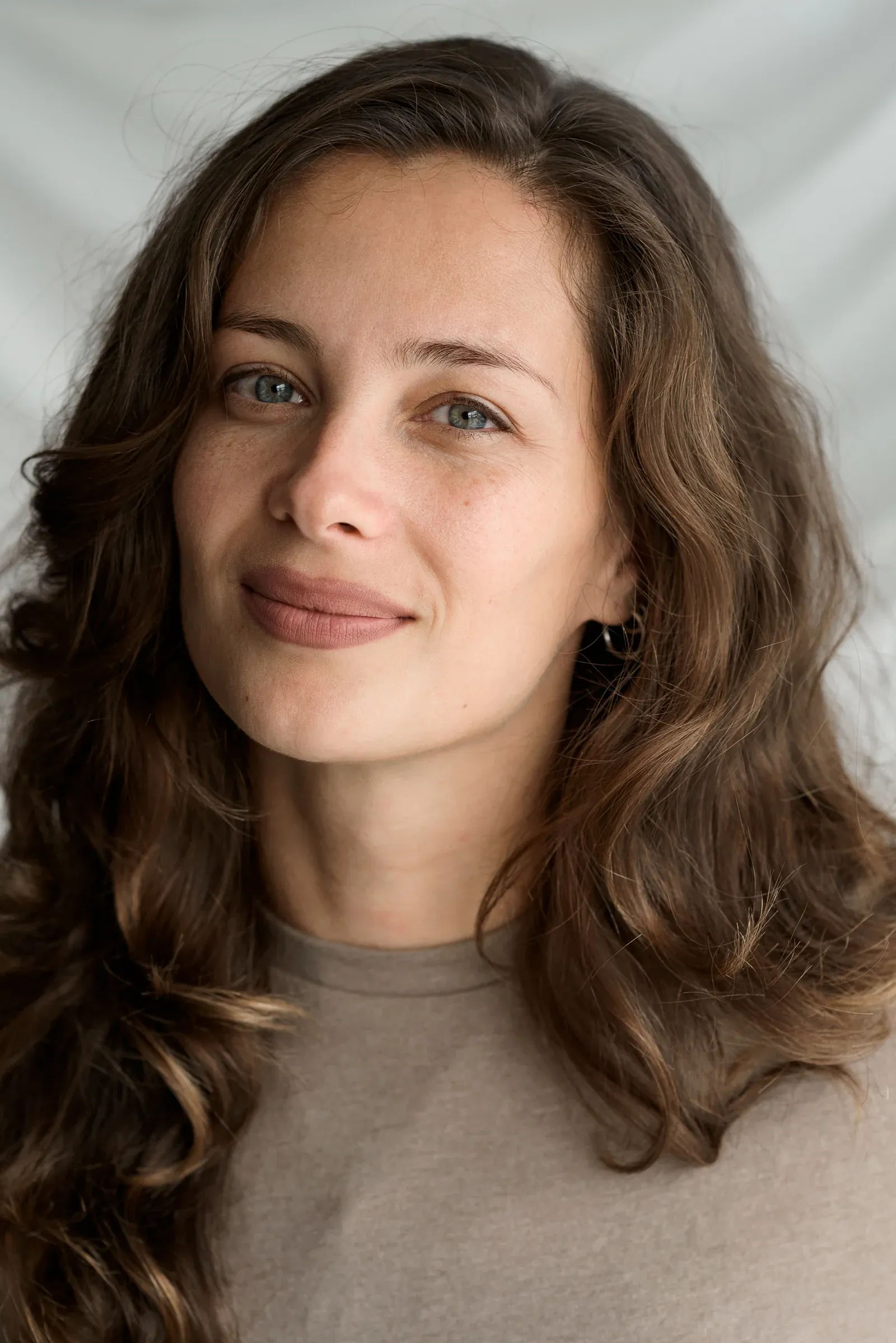 Tahmina, who reads the cards